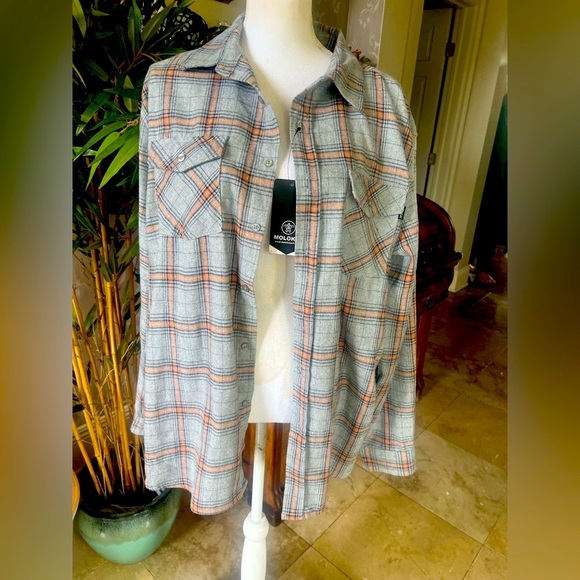 Molokai men’s Plaid Button-Up Shirt large. NWT. Perfect condition super soft. - Picture 3 of 8